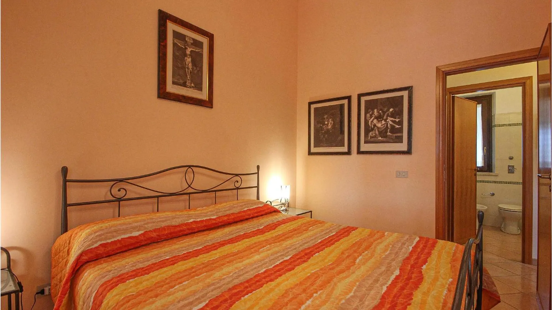 Villa Helios 쿠스토나치